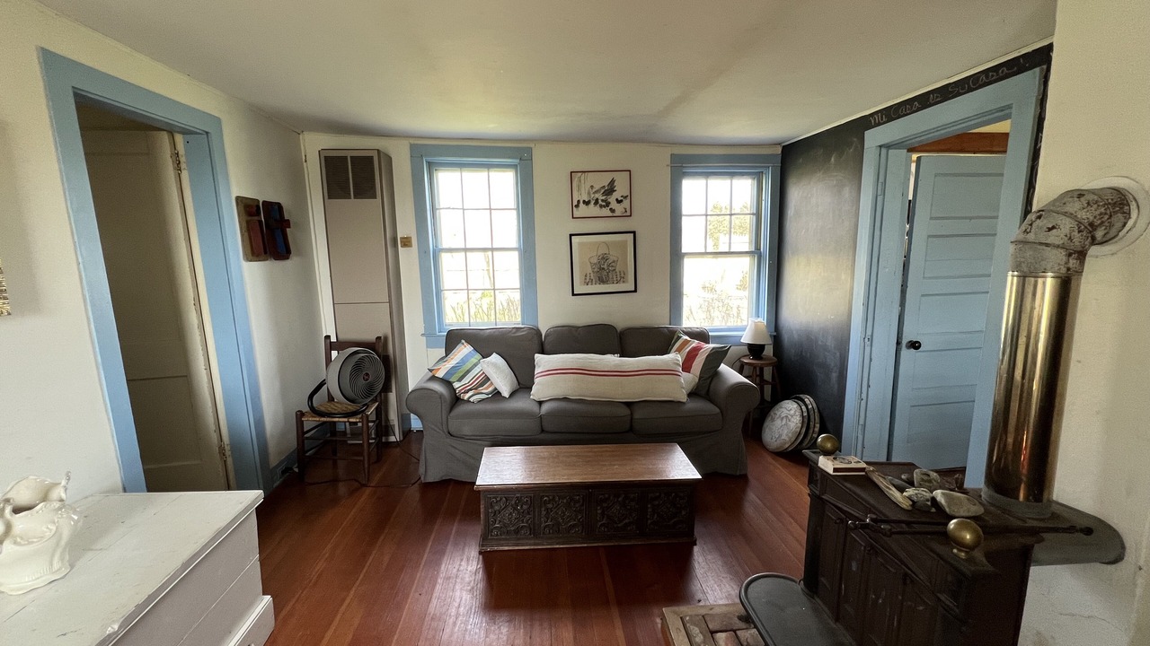 Photo of Livingroom in Little Compton