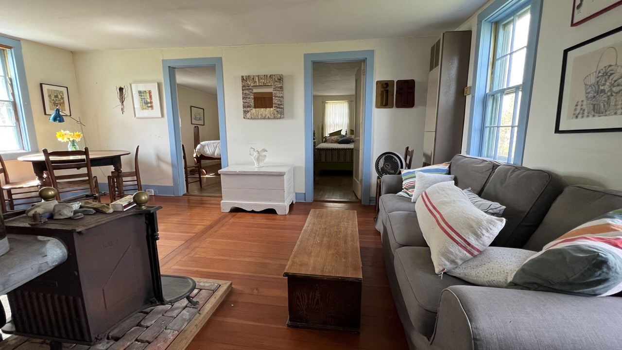 Photo of Livingroom in Little Compton