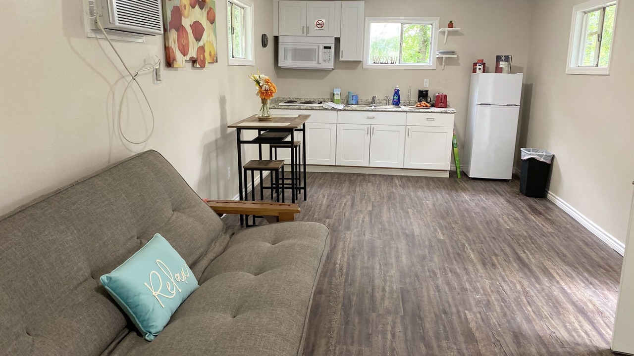 Photo of Livingroom in Cleveland