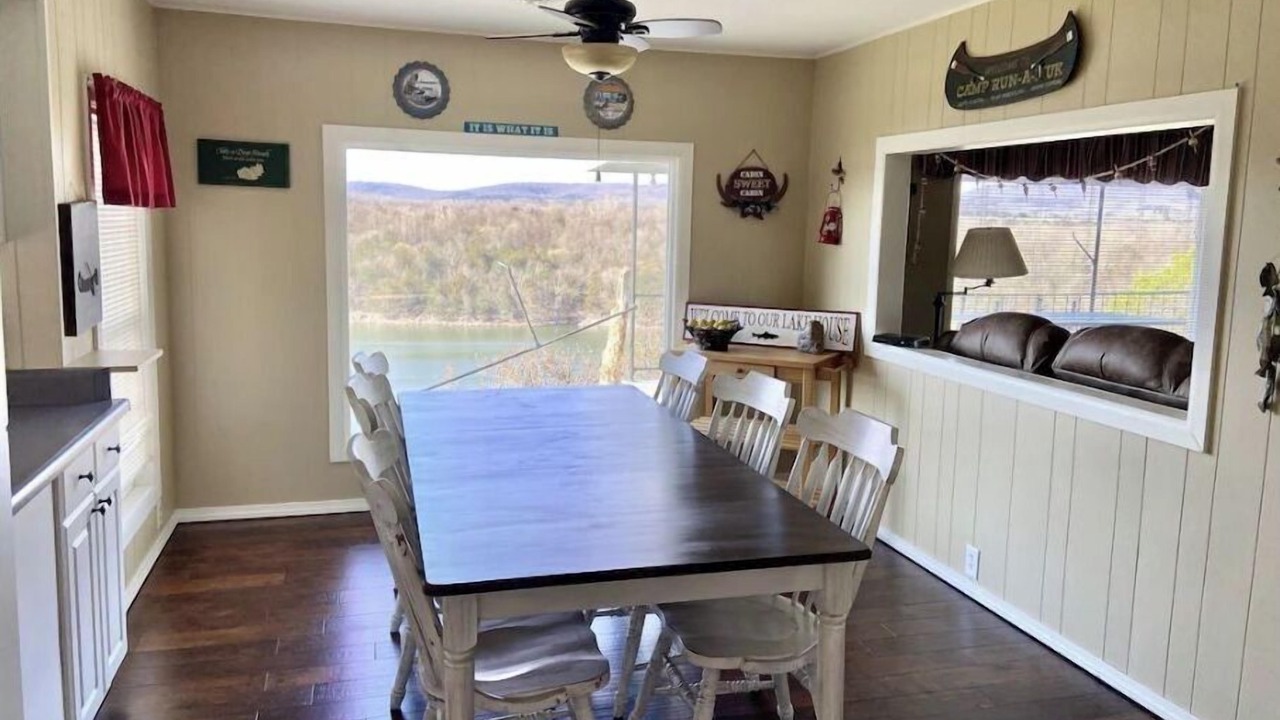 Photo of Livingroom in Eagle Rock