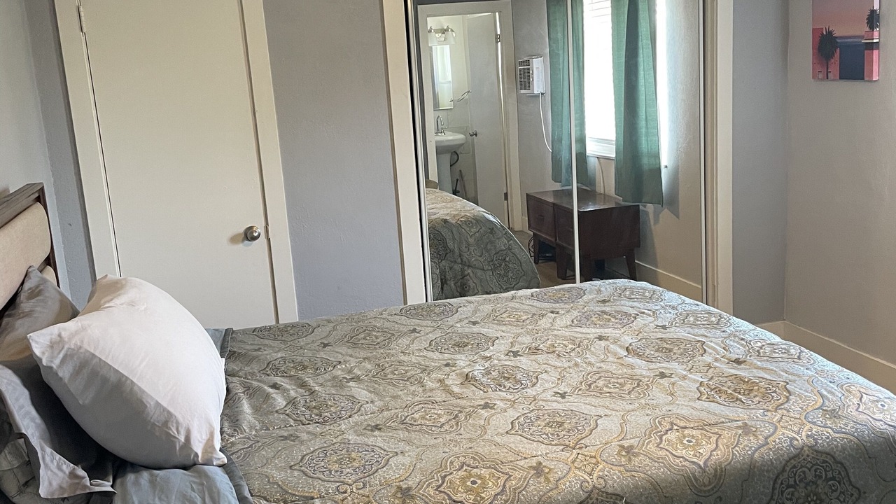 Photo of Bedroom in North Oak Park
