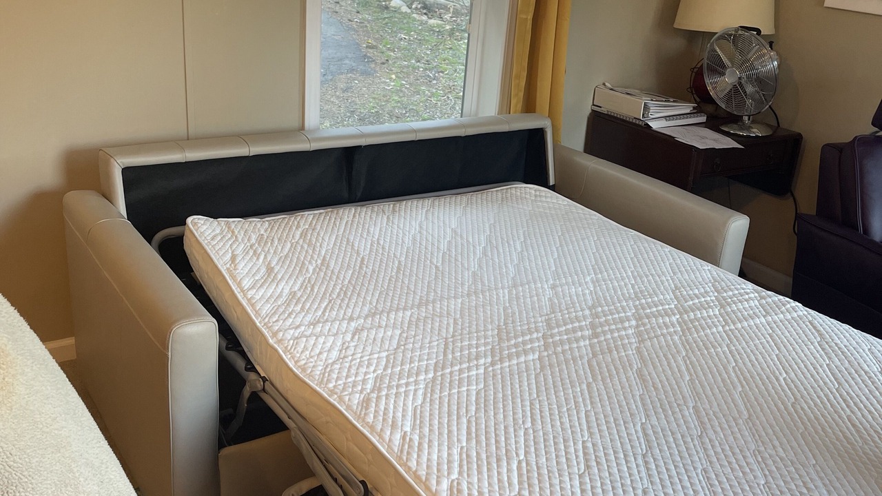 Photo of Bedroom in Cascadia