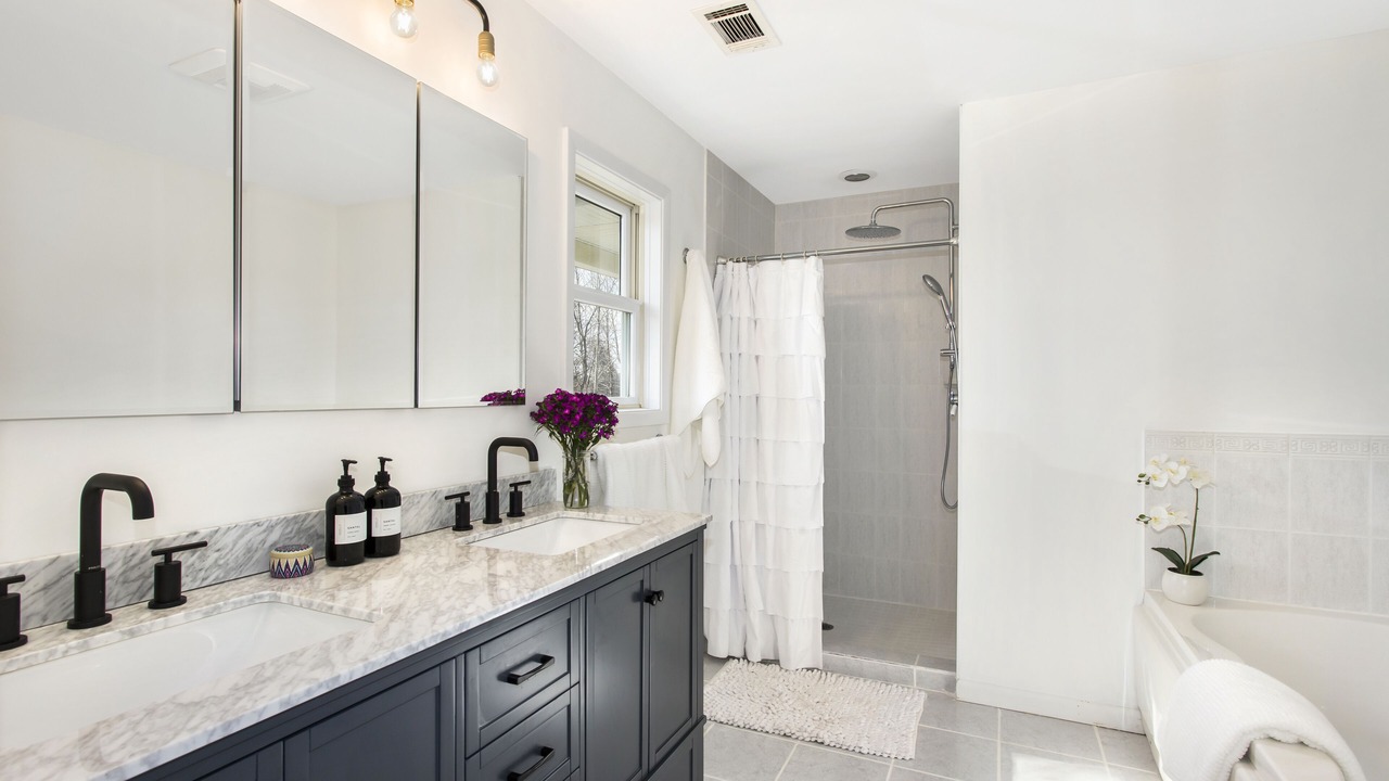 Photo of Bathroom in Northville