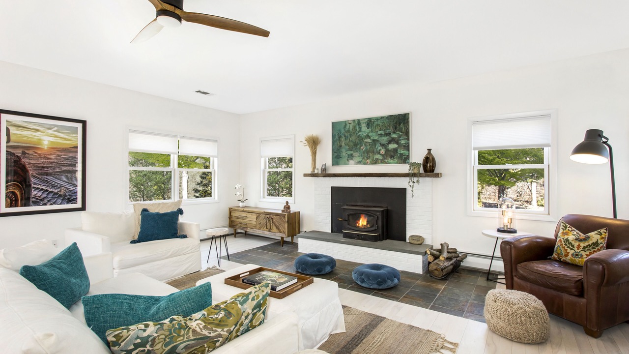 Photo of Livingroom in Northville