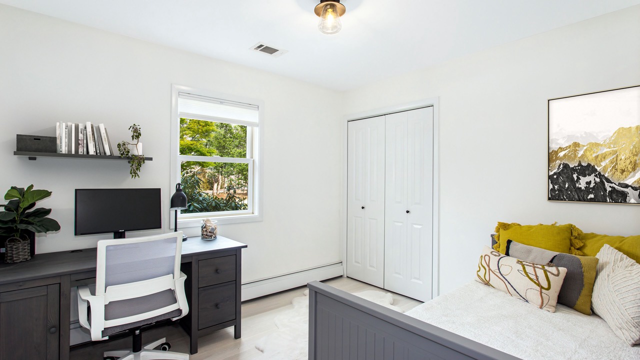 Photo of Livingroom in Northville