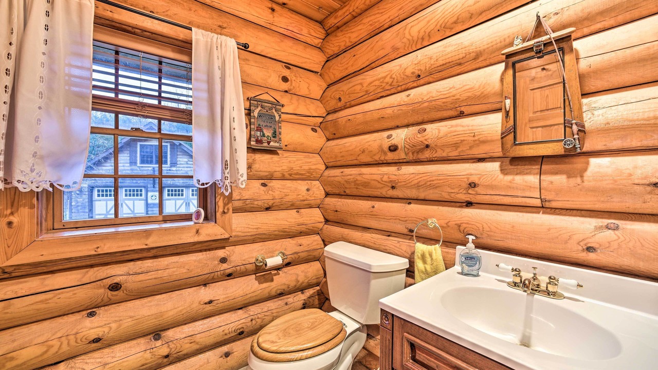Photo of Bathroom in Middle Grove