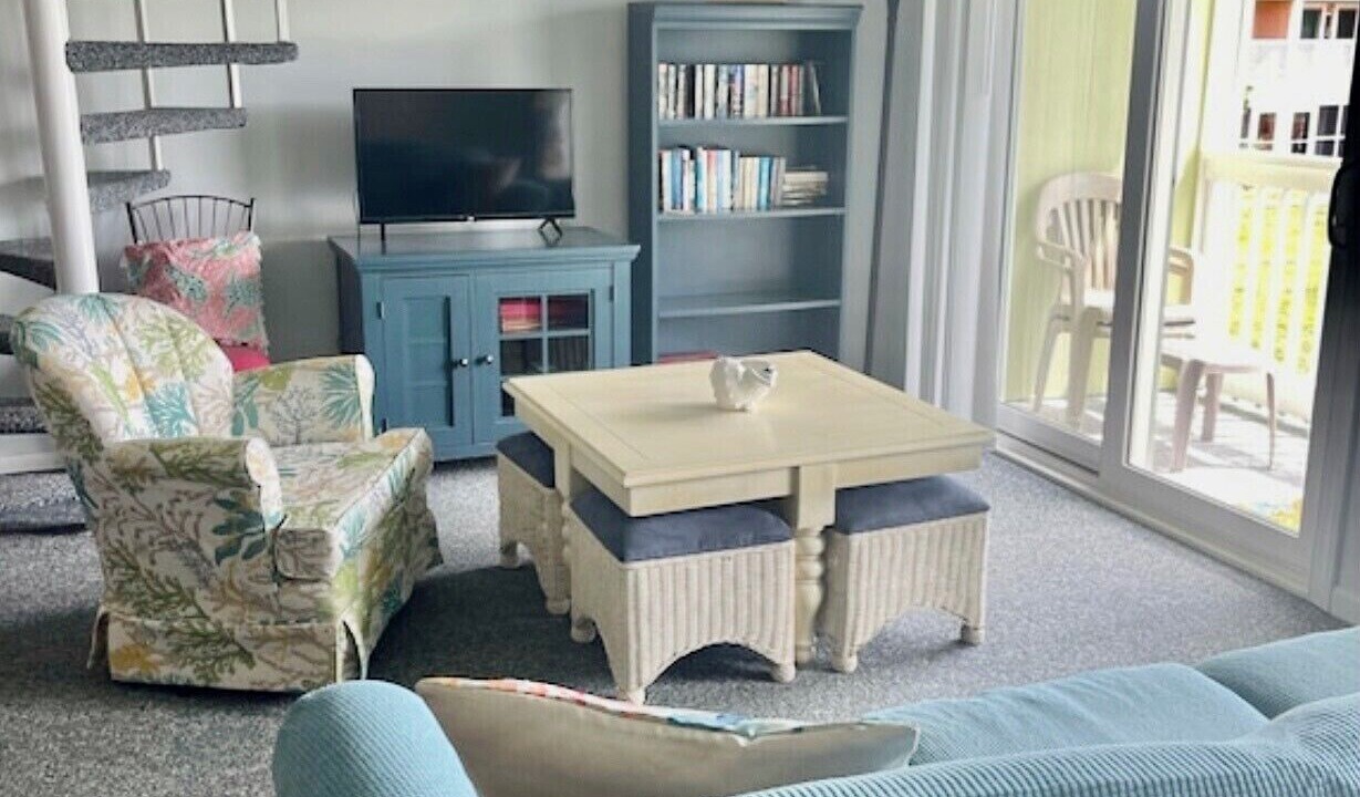 Photo of Livingroom in Emerald Isle