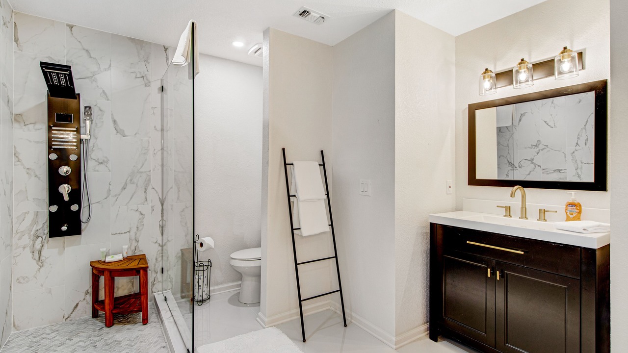 Photo of Bathroom in Horseshoe Bay