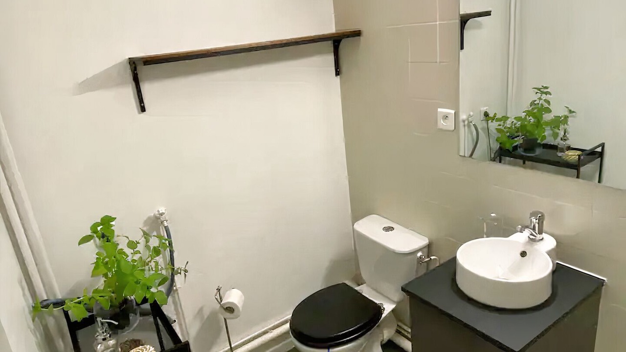 Photo of Bathroom in Part Dieu - Bir Hakeim
