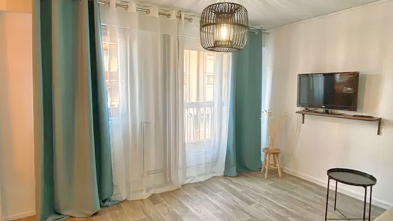 Photo of Livingroom in Part Dieu - Bir Hakeim