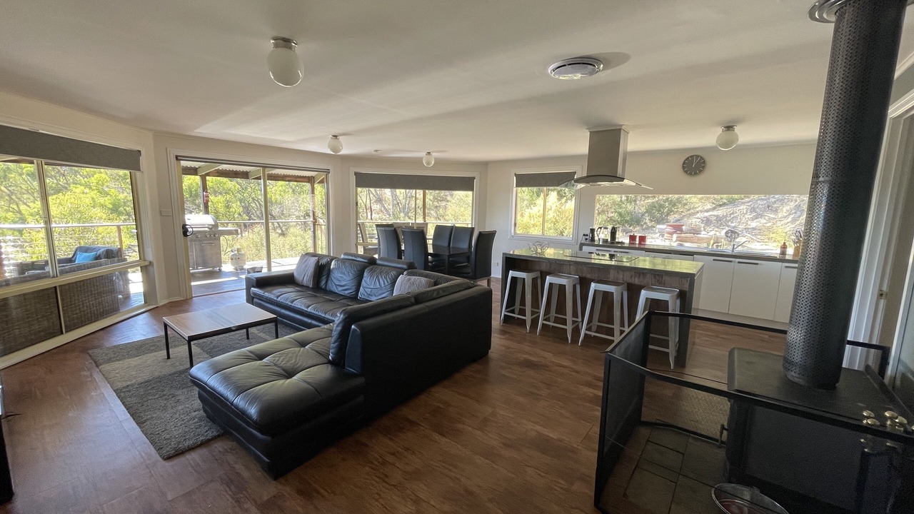 Photo of Livingroom in Taylor Bay
