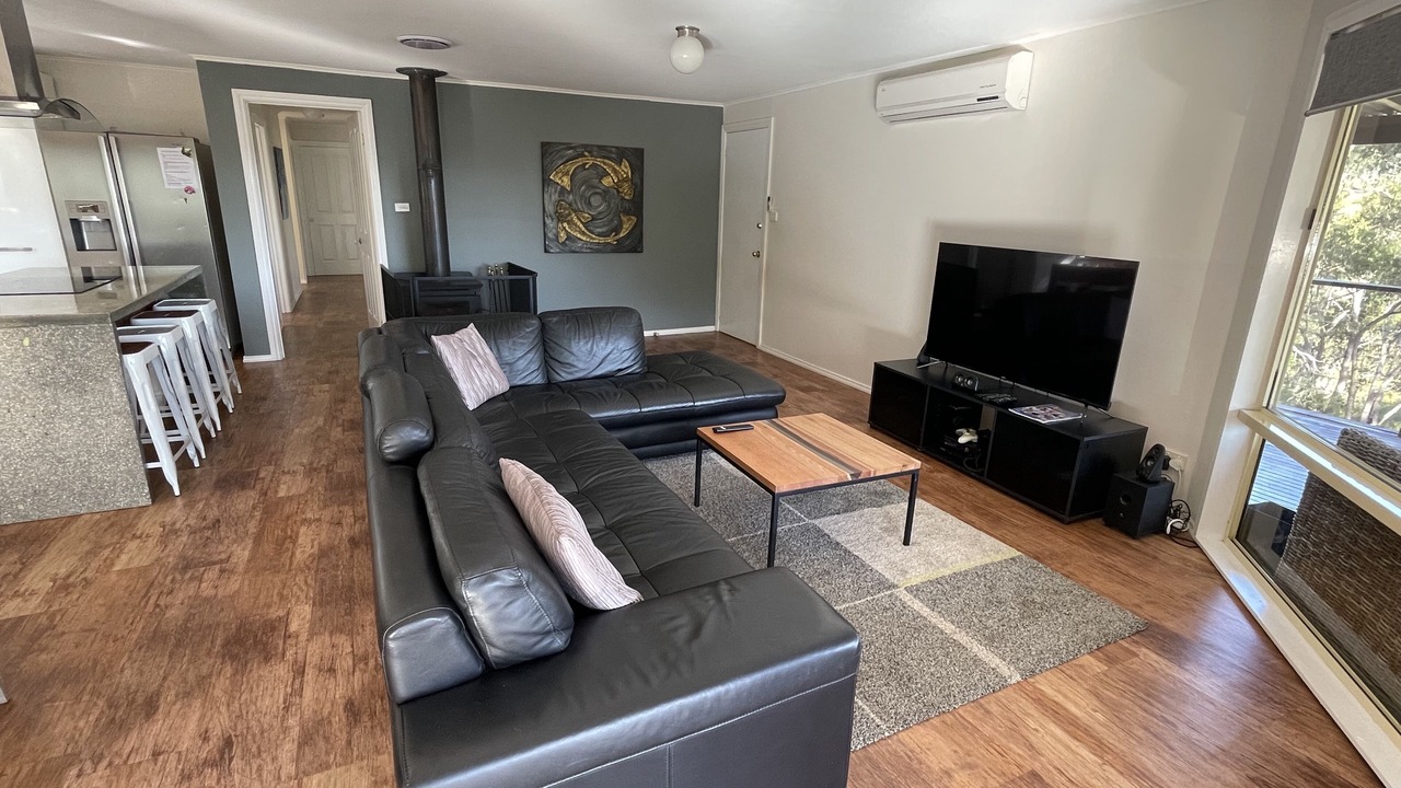 Photo of Livingroom in Taylor Bay