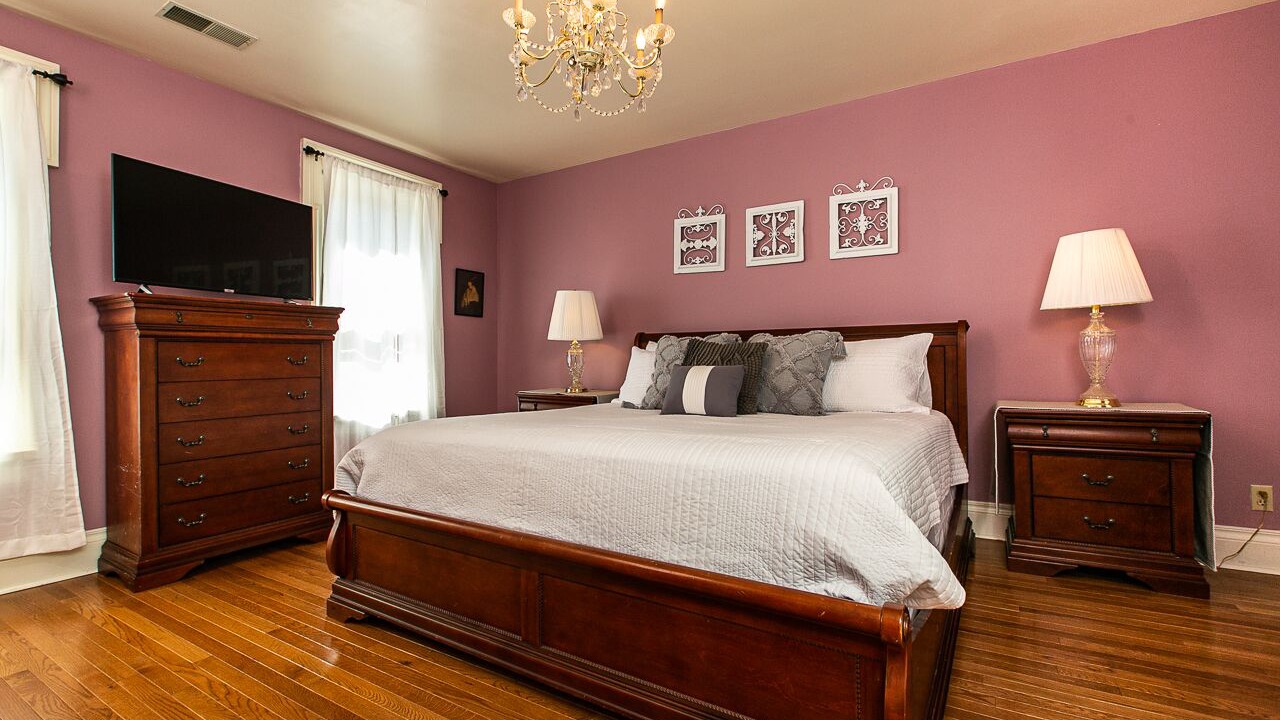 Photo of Bedroom in Dubuque