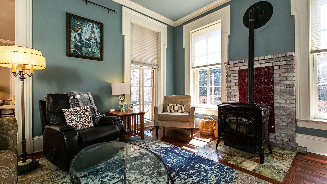 Photo of Livingroom in Dubuque