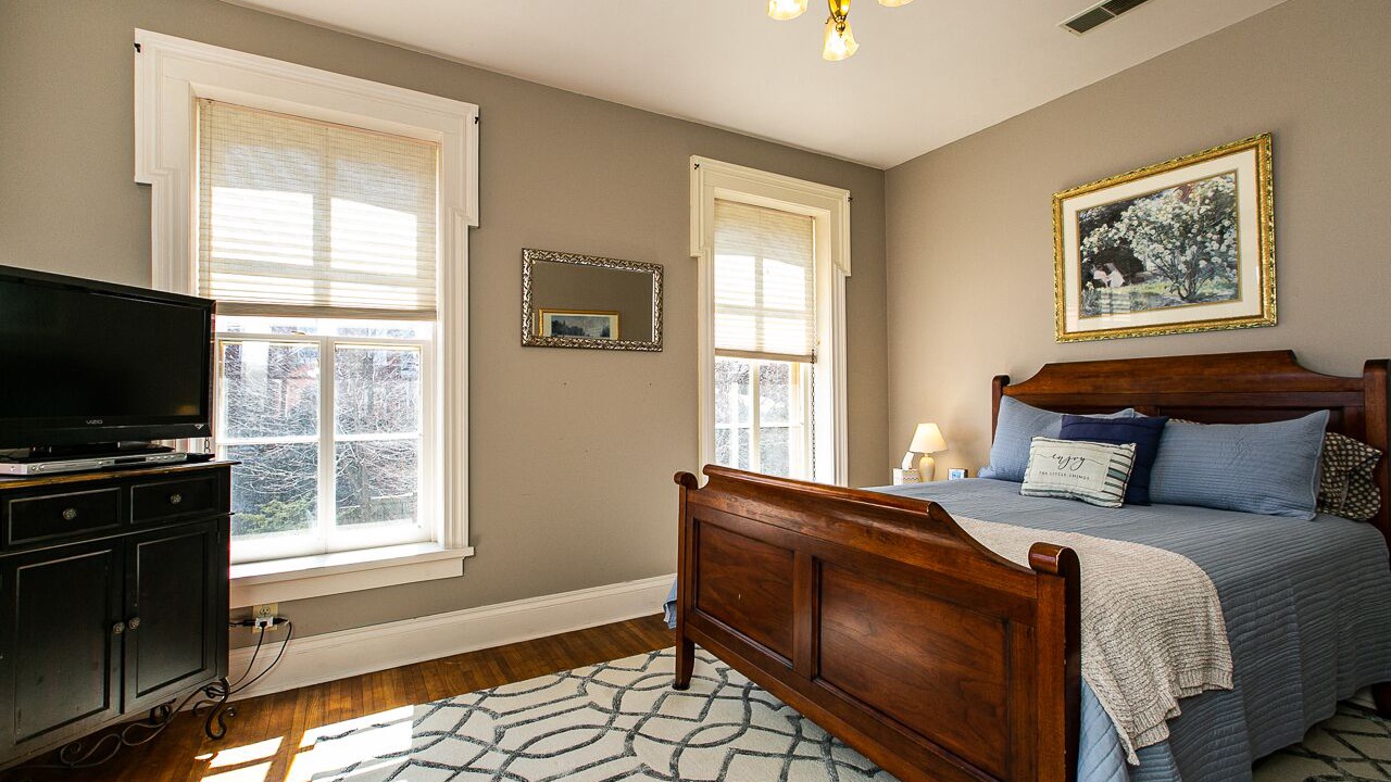Photo of Bedroom in Dubuque