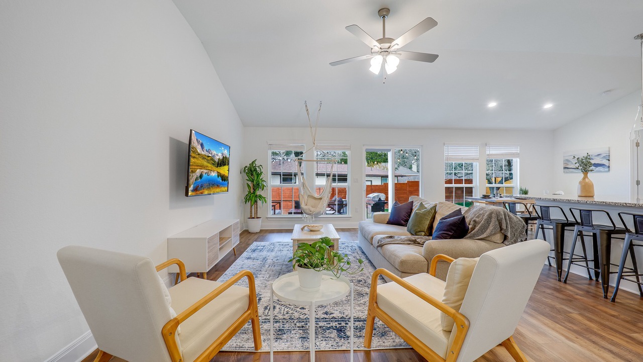 Photo of Bedroom in Lago Vista