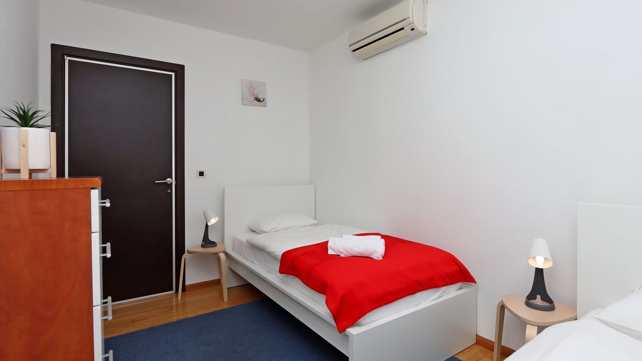 Photo of Bedroom in Pobri