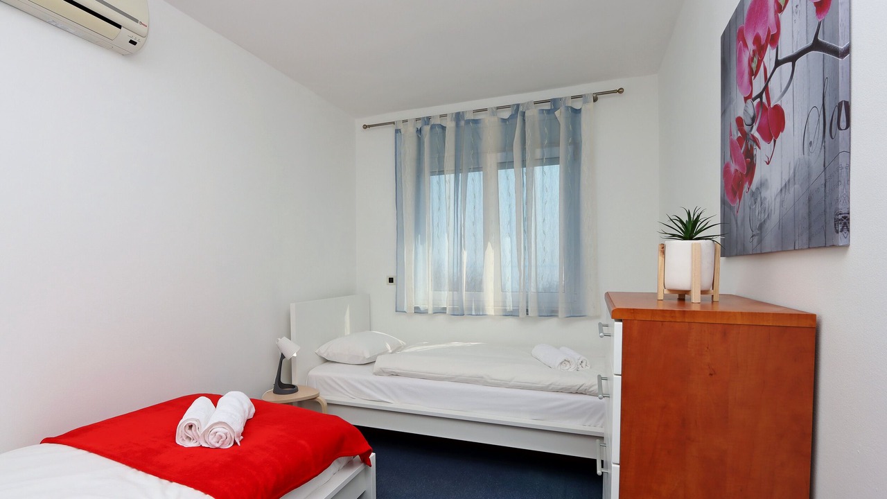 Photo of Bedroom in Pobri