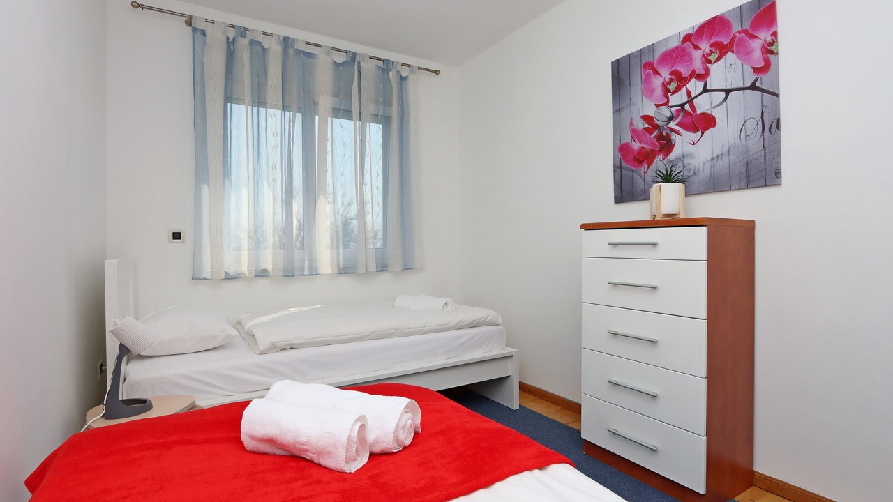 Photo of Bedroom in Pobri