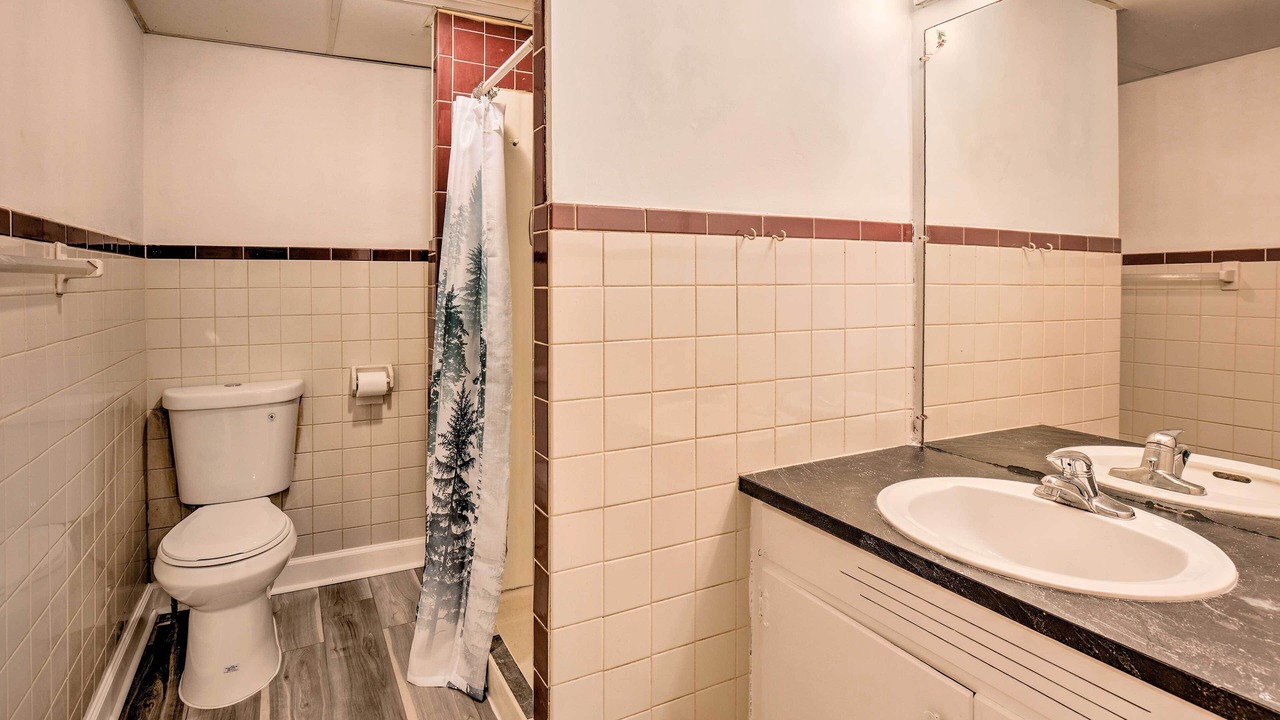 Photo of Bathroom in Palmyra