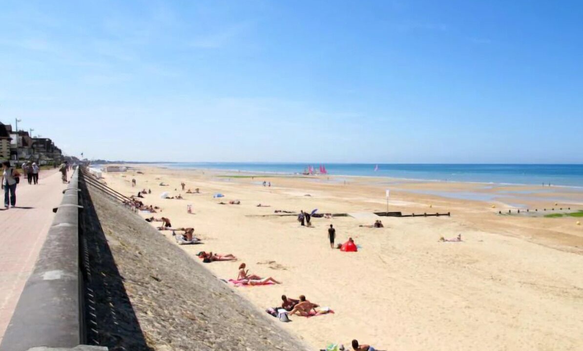 Photo of Others in Cabourg