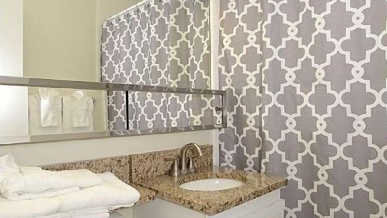 Photo of Bathroom in Rosslyn
