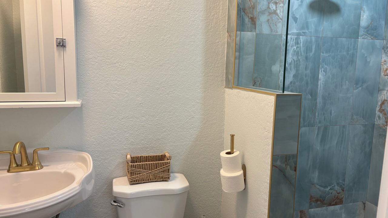 Photo of Bathroom in Treasure Island