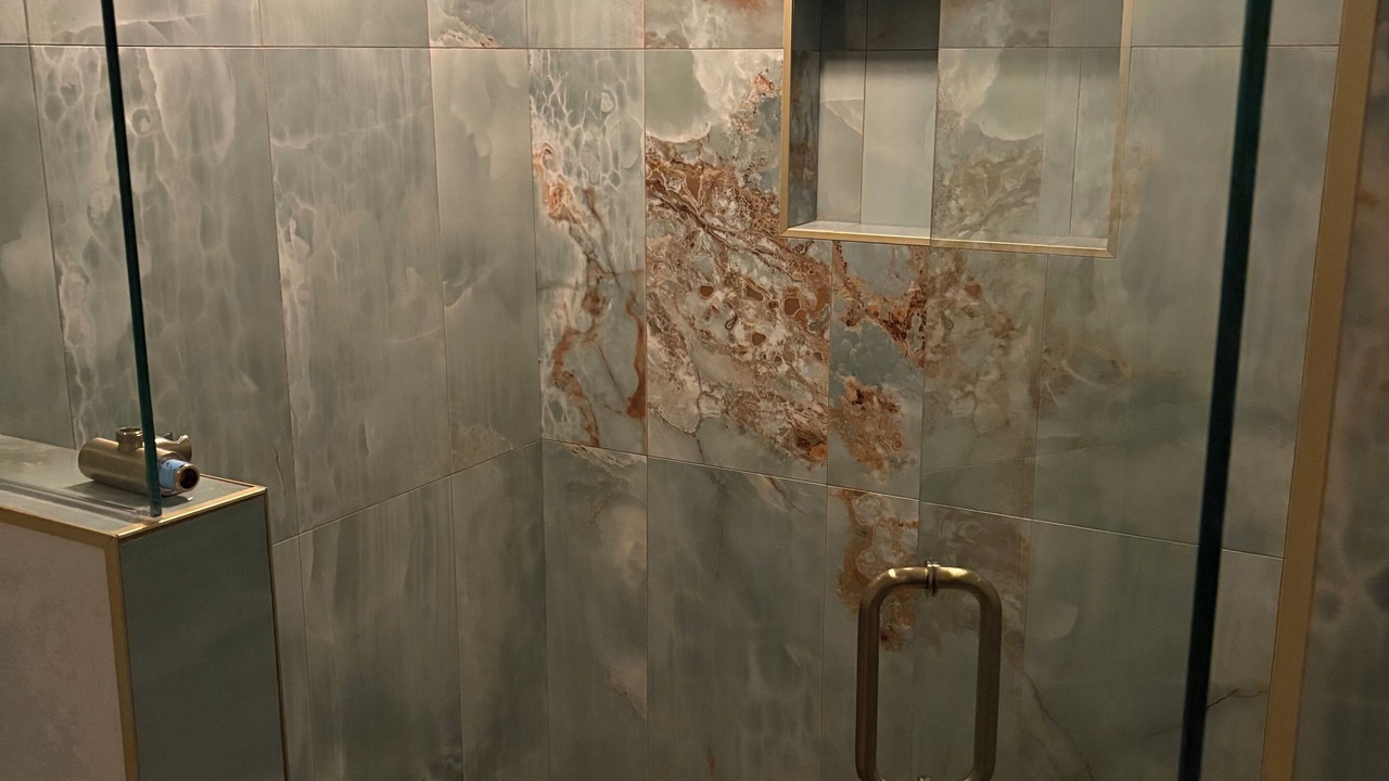 Photo of Bathroom in Treasure Island