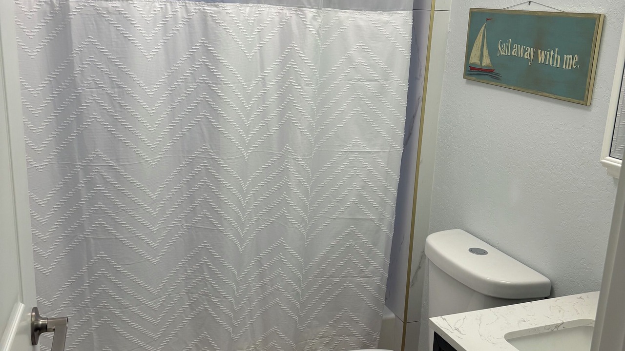 Photo of Bathroom in Treasure Island