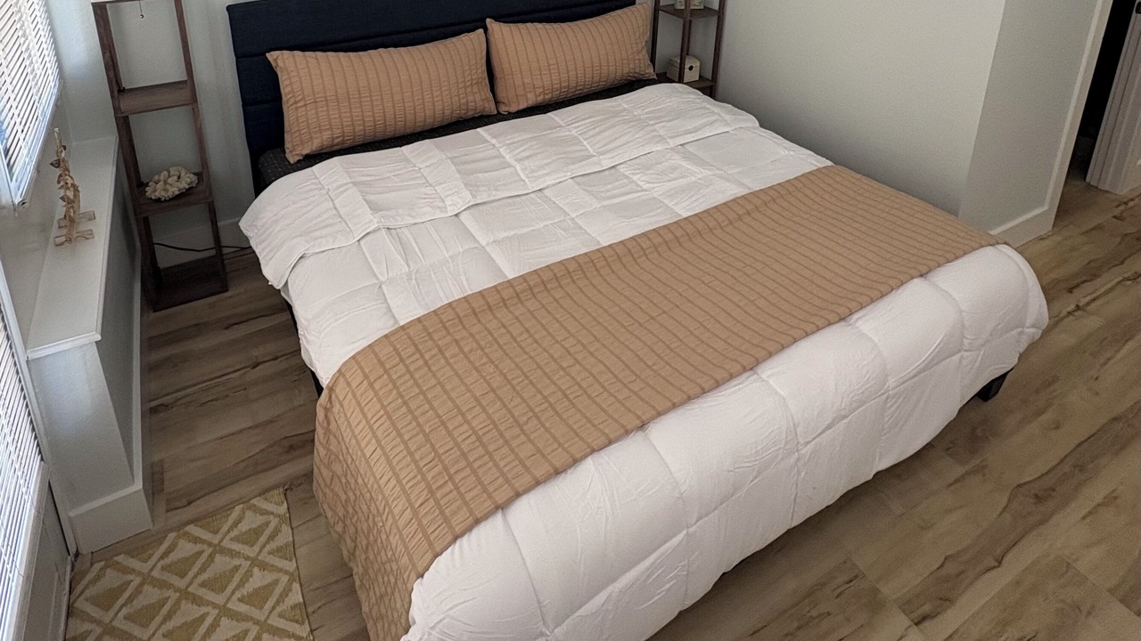 Photo of Bedroom in Treasure Island
