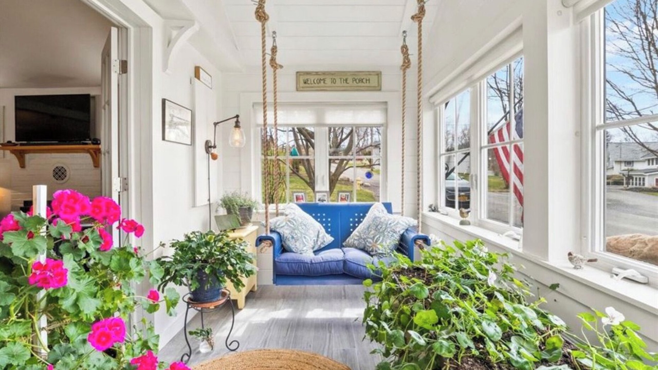 Photo of Livingroom in Canandaigua