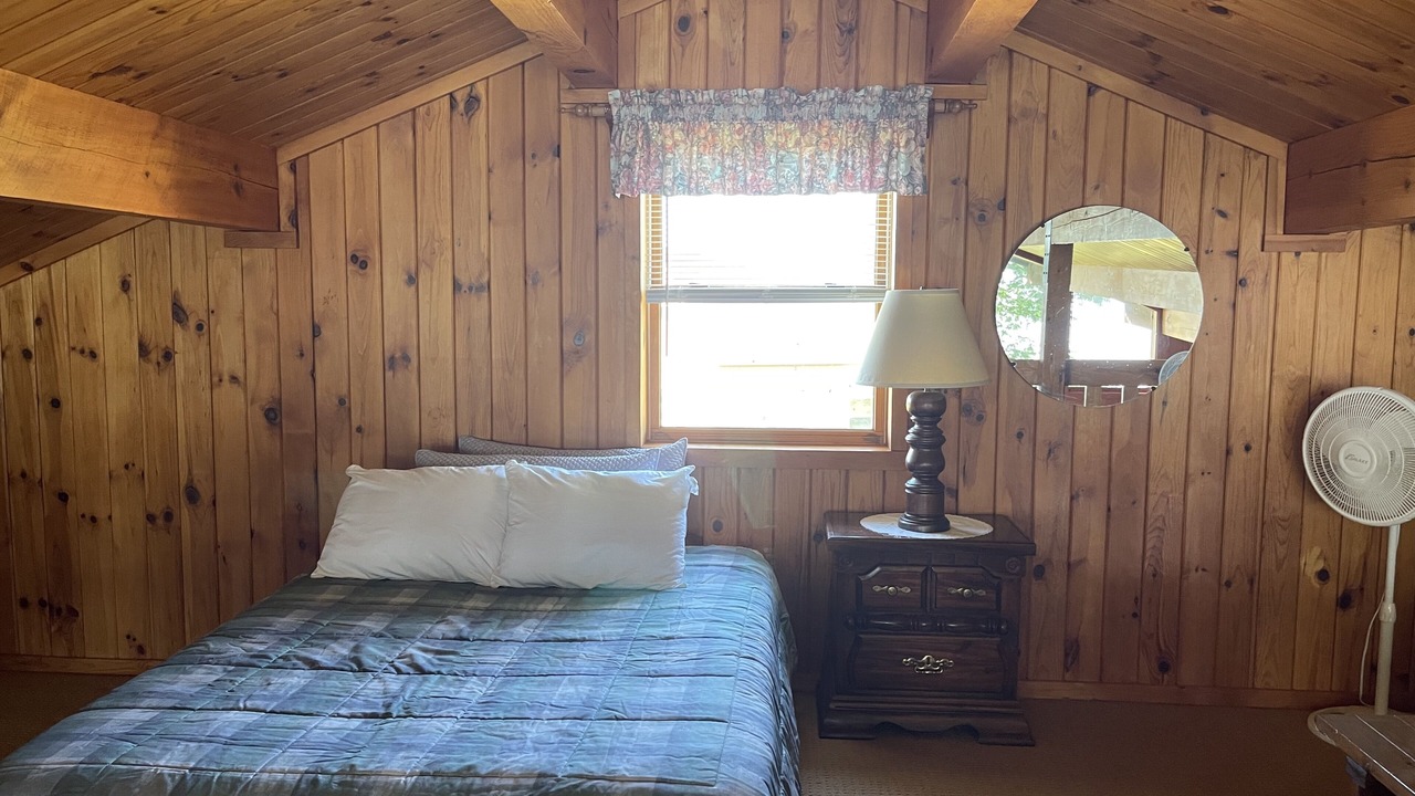 Photo of Bedroom in Cape Vincent