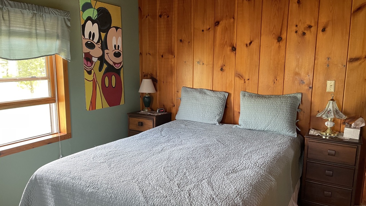 Photo of Bedroom in Cape Vincent