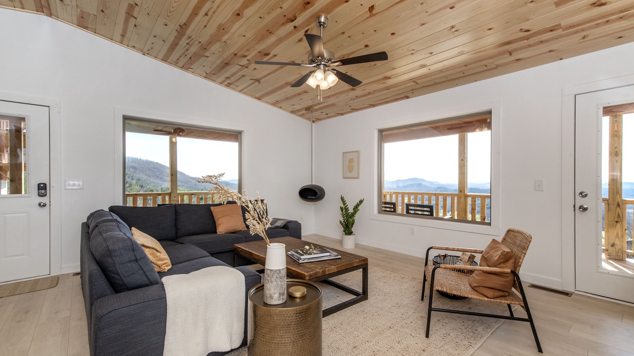 Photo of Livingroom in Murphy
