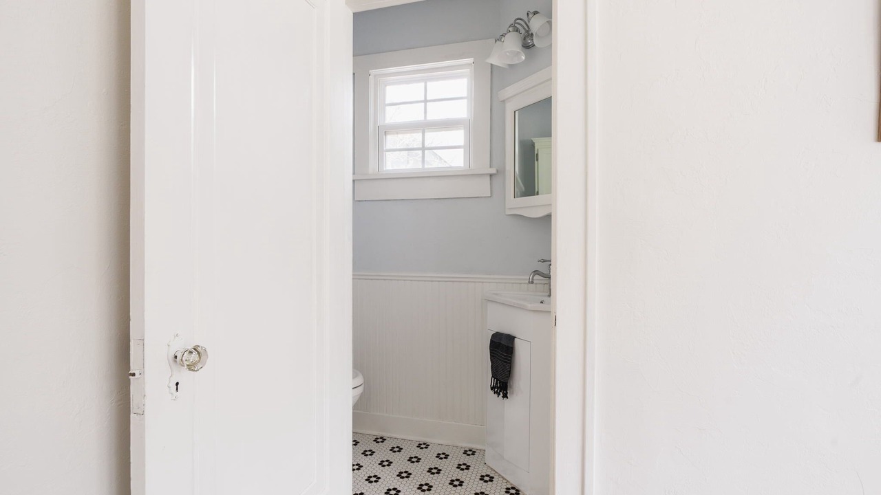 Photo of Bathroom in Central Oklahoma City