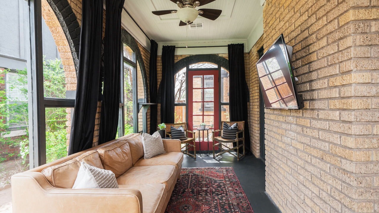 Photo of Livingroom in Central Oklahoma City