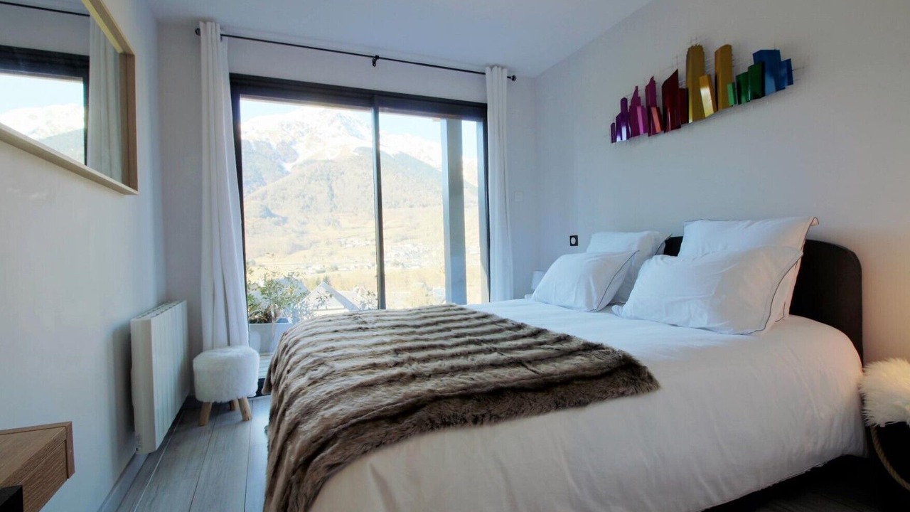 Photo of Bedroom in Grezian
