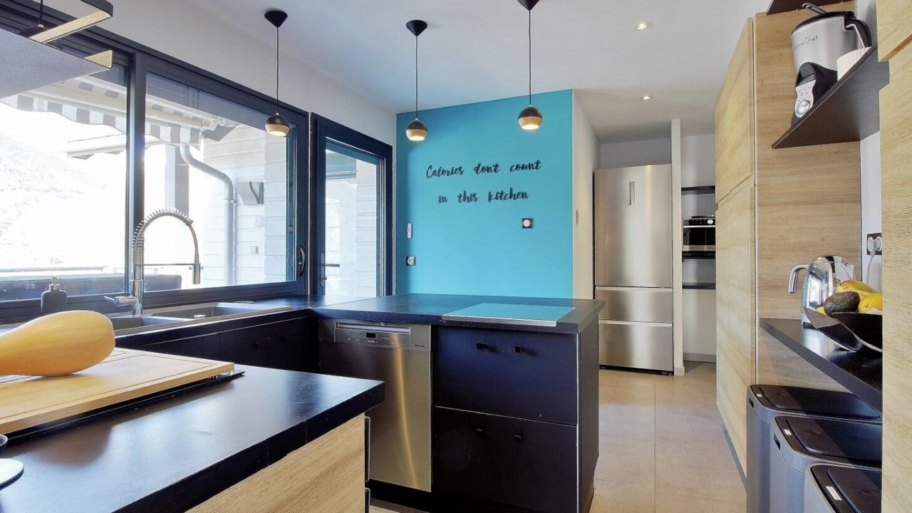 Photo of Kitchen in Grezian
