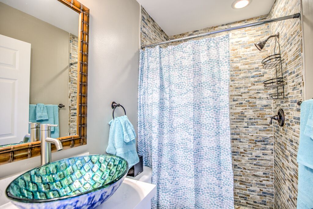 Photo of Bathroom in Marathon