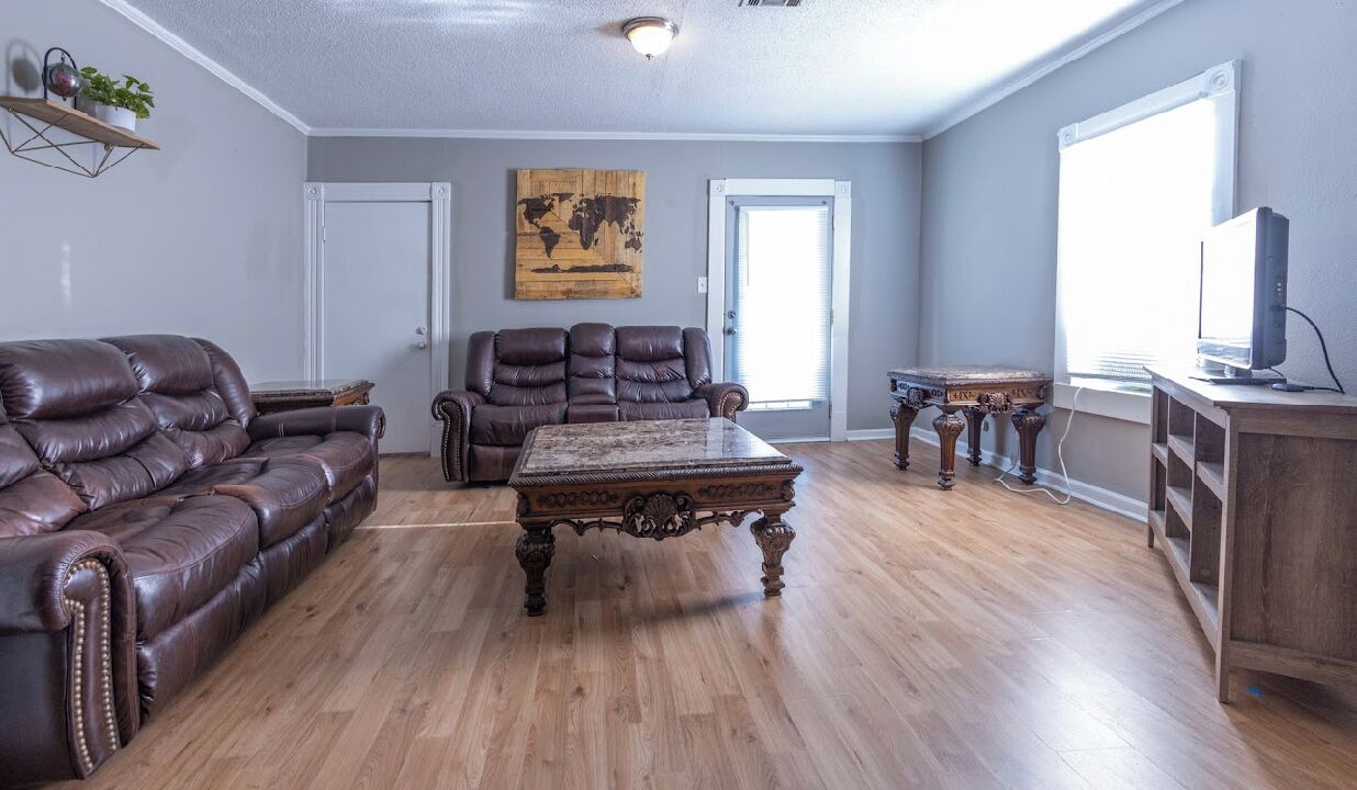 Photo of Livingroom in Sulphur