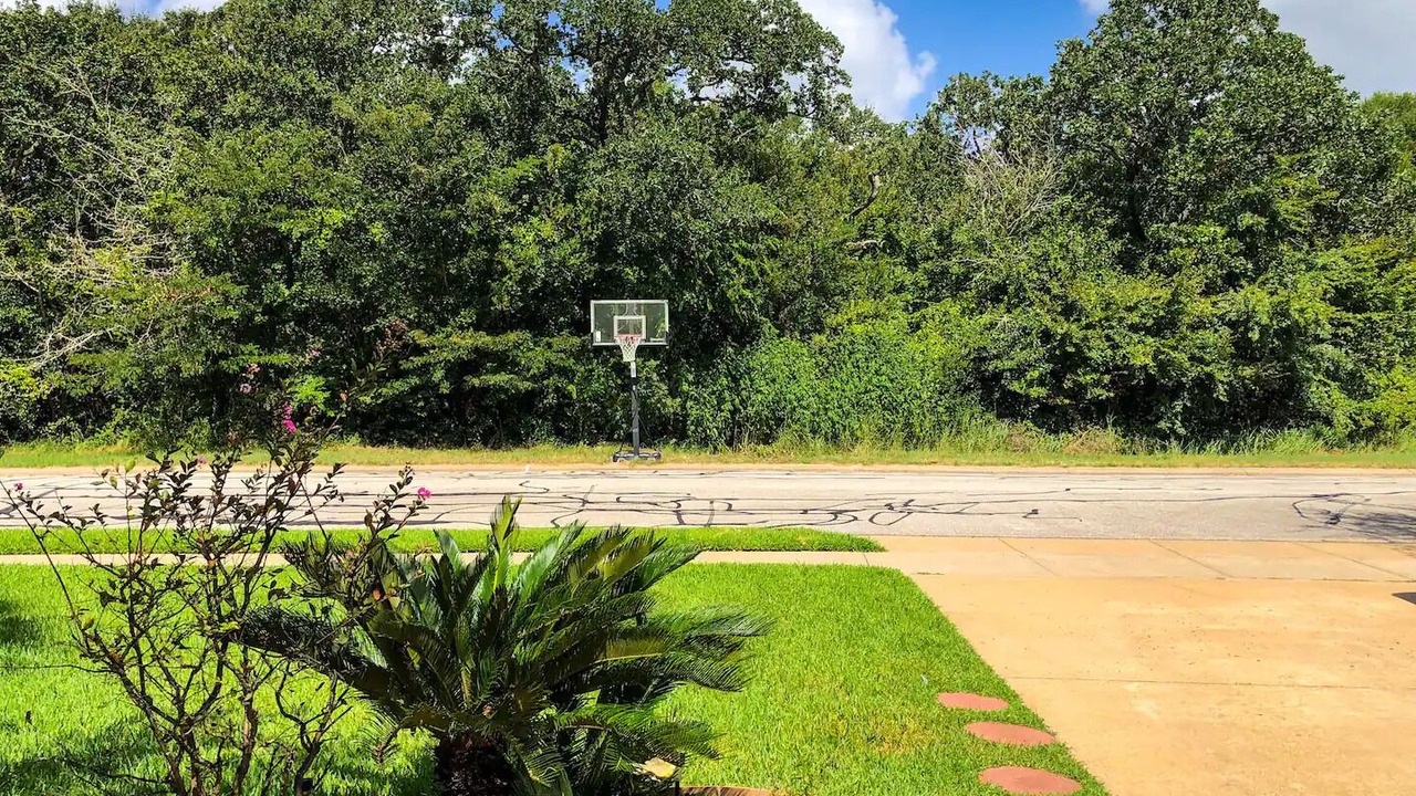 Photo of Outdoor in Westfield Village