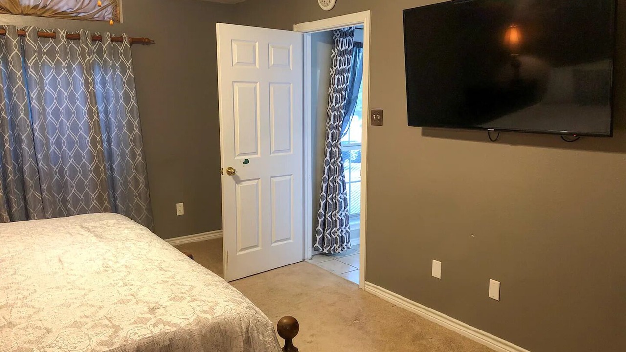 Photo of Bedroom in Westfield Village