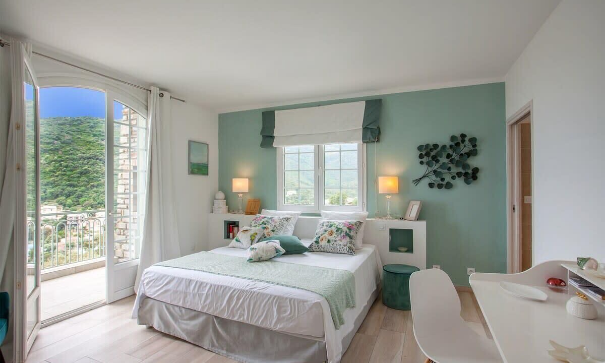 Photo of Bedroom in Miomo