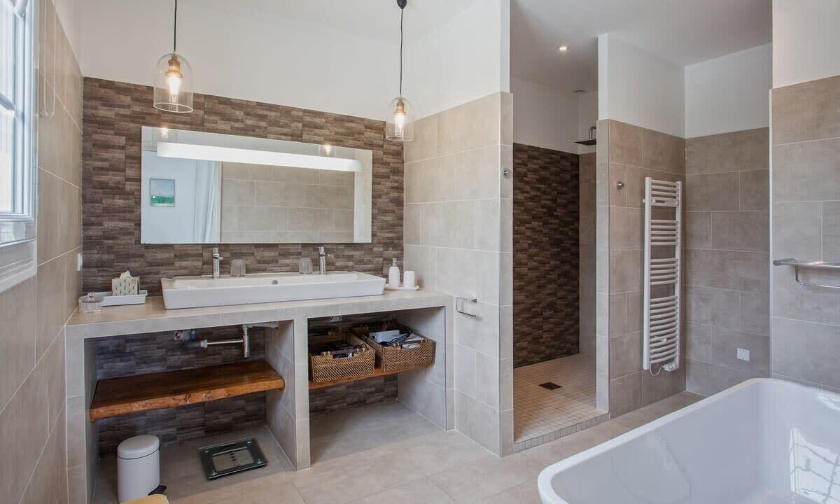 Photo of Bathroom in Miomo