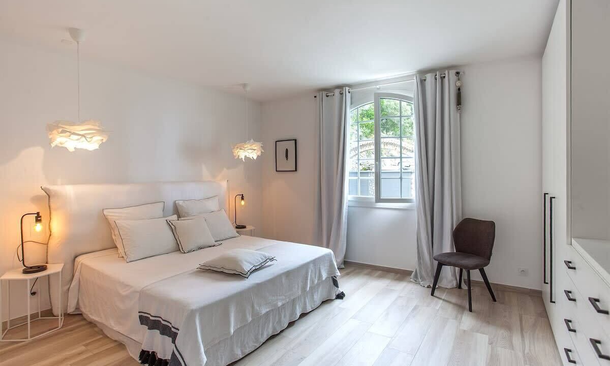 Photo of Bedroom in Miomo