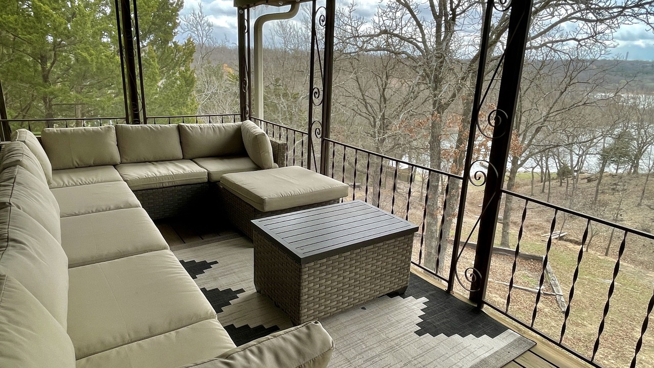 Photo of Livingroom in Sulphur