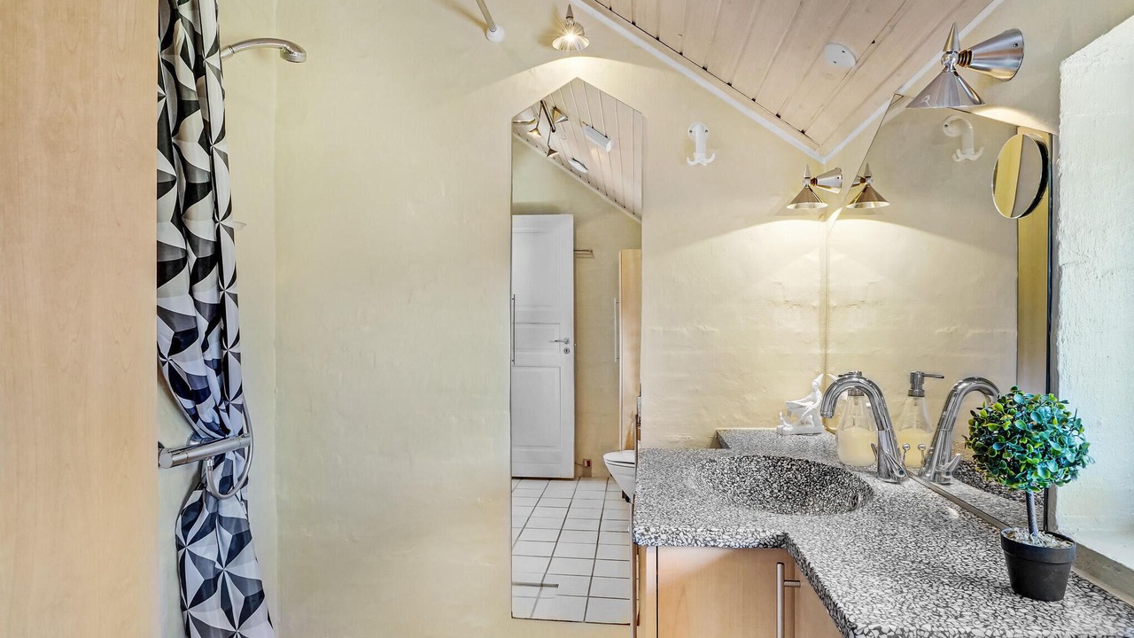 Photo of Bathroom in Remmer Strand