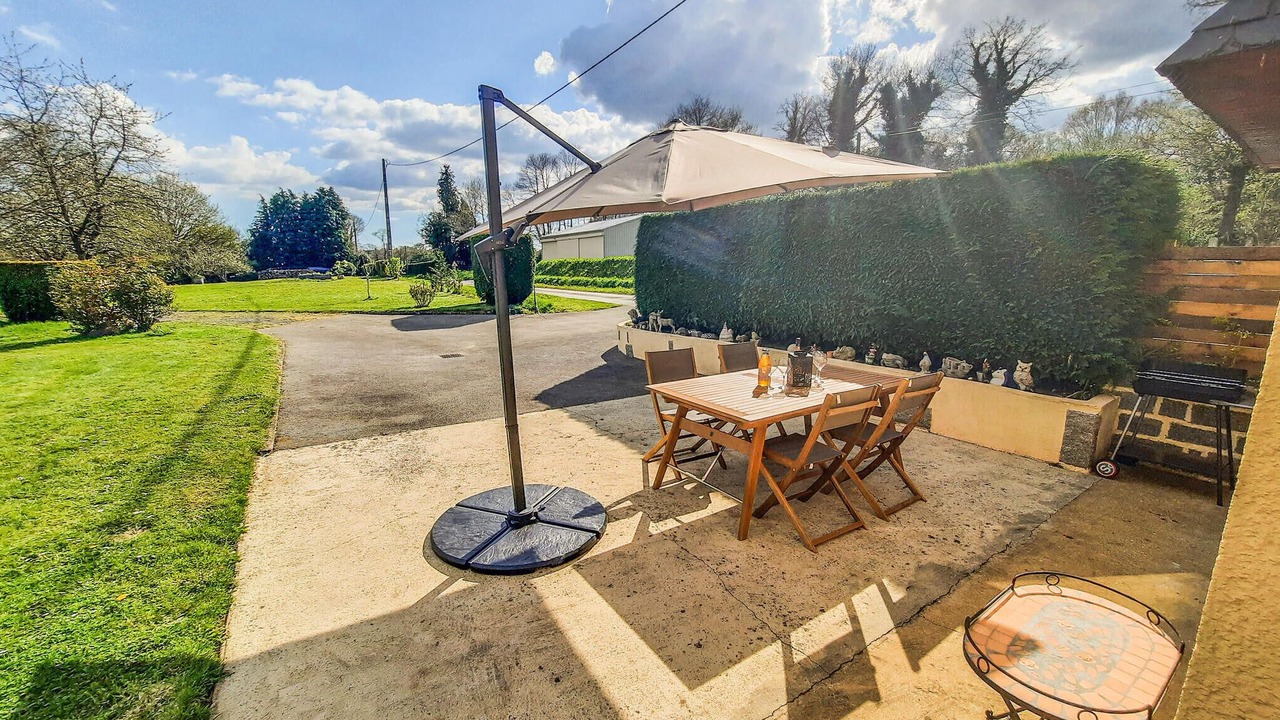 Photo of Others in Brehan