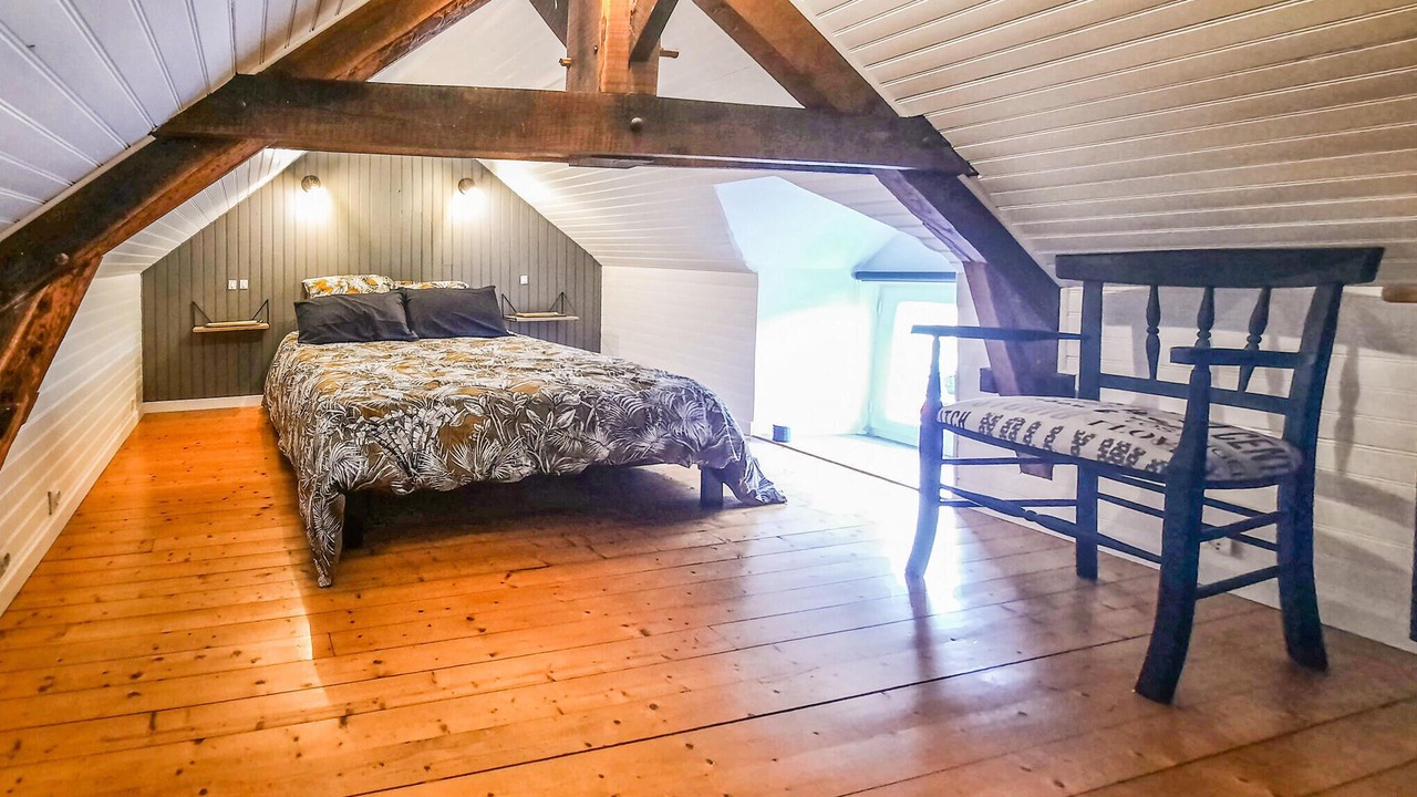 Photo of Others in Brehan