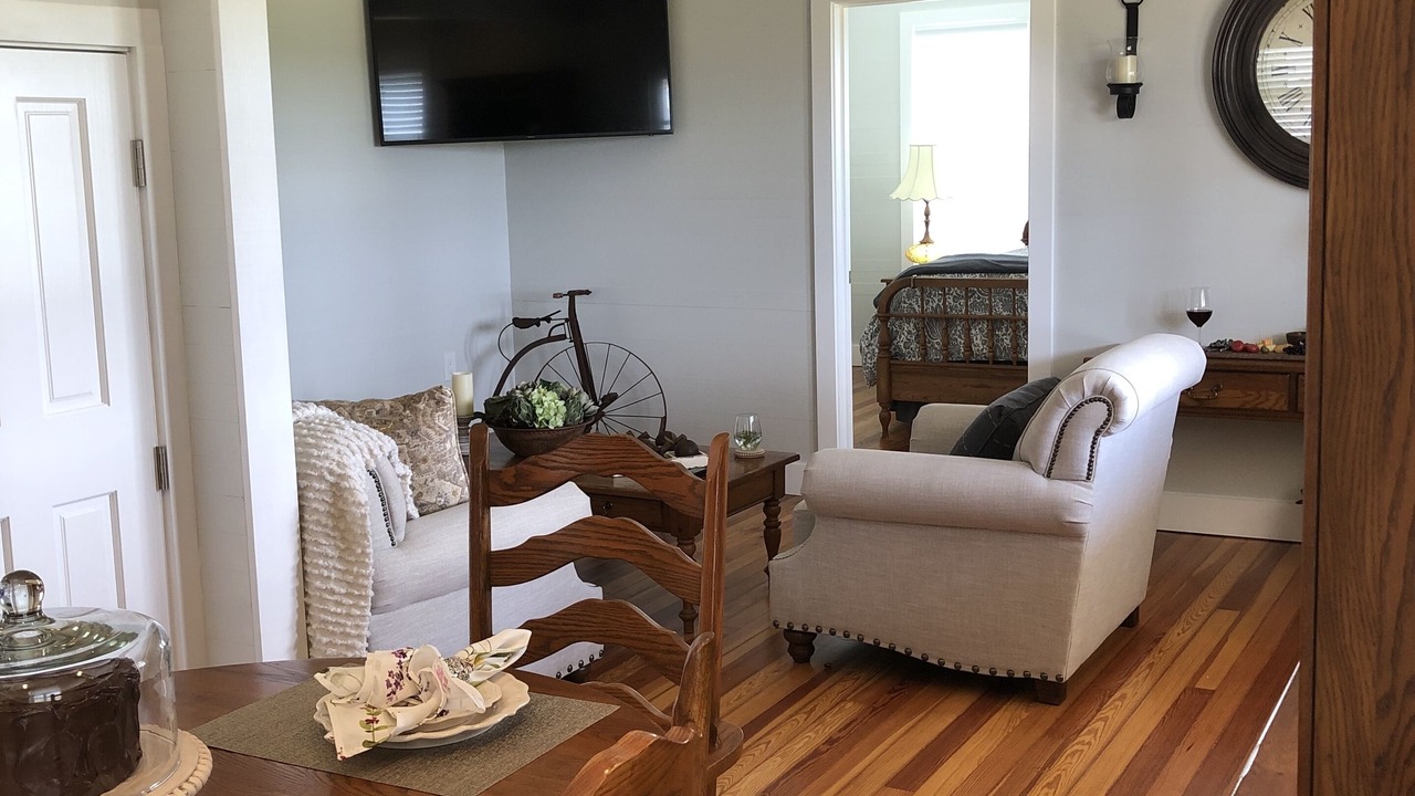 Photo of Livingroom in Warrenton